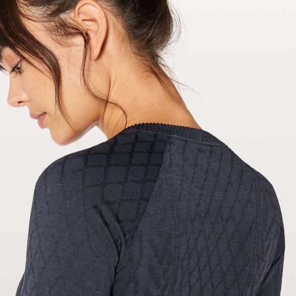 Lululemon Rest Less Pullover in Diamond Midnight Navy - Picture 9 of 9